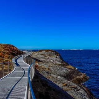 Walking path on the Atlantic Ocean road