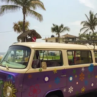 Hippie bus in Puerto Escondido