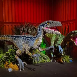 Lego velociraptors