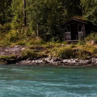 A small shed in Loen